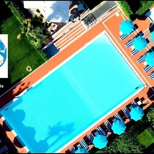 Porto Azzurro فندق