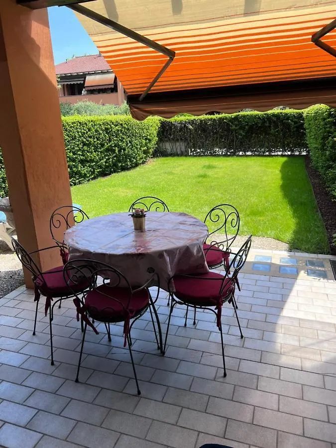 Casa Lora Apartment Sirmione