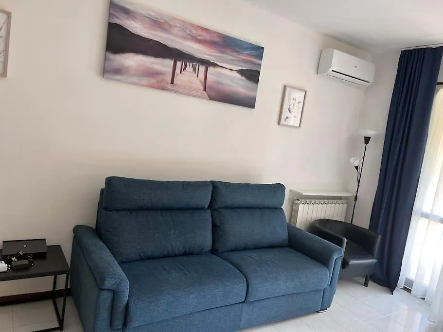 شقة Casa Lora سيرمِيوني 0*,  إيطاليا